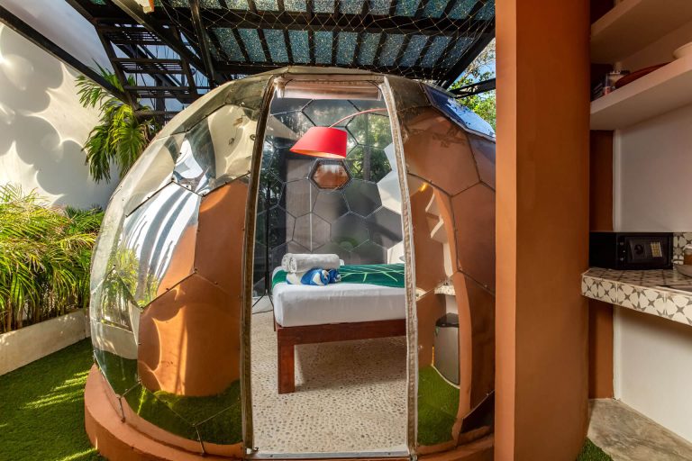casa-kabil-bubble-houses-playa-de-carmen-moon-019
