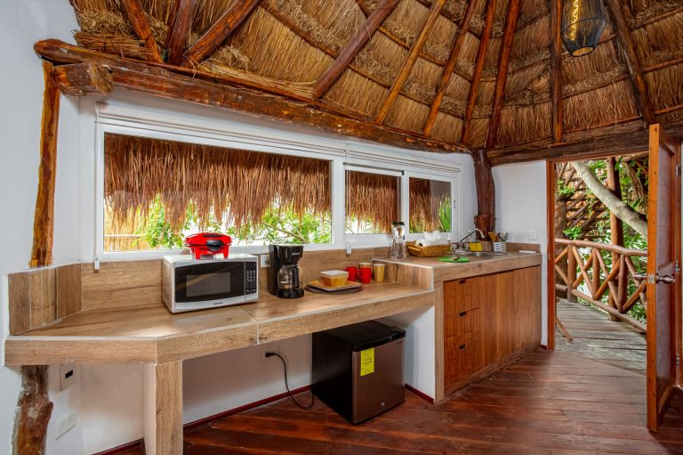 tree-house-casa-kabil-fire-003