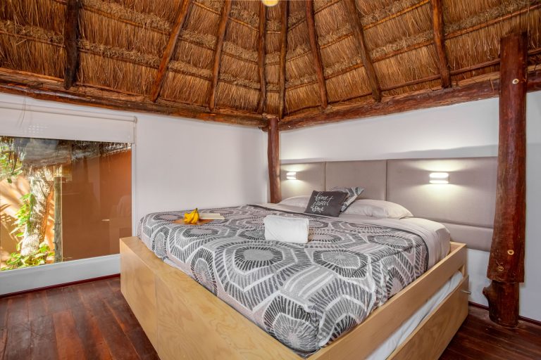 tree-house-casa-kabil-fire-013
